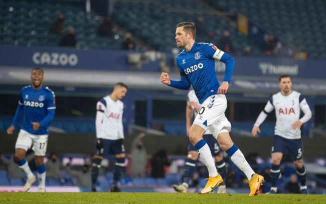 其强大的攻 其强大的攻